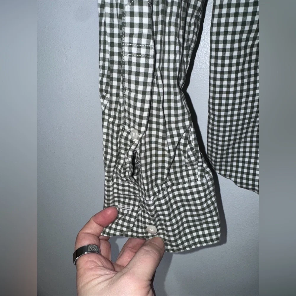 J Crew Men’s Medium Classic‎ Collar Button Down Green White Small Checked
